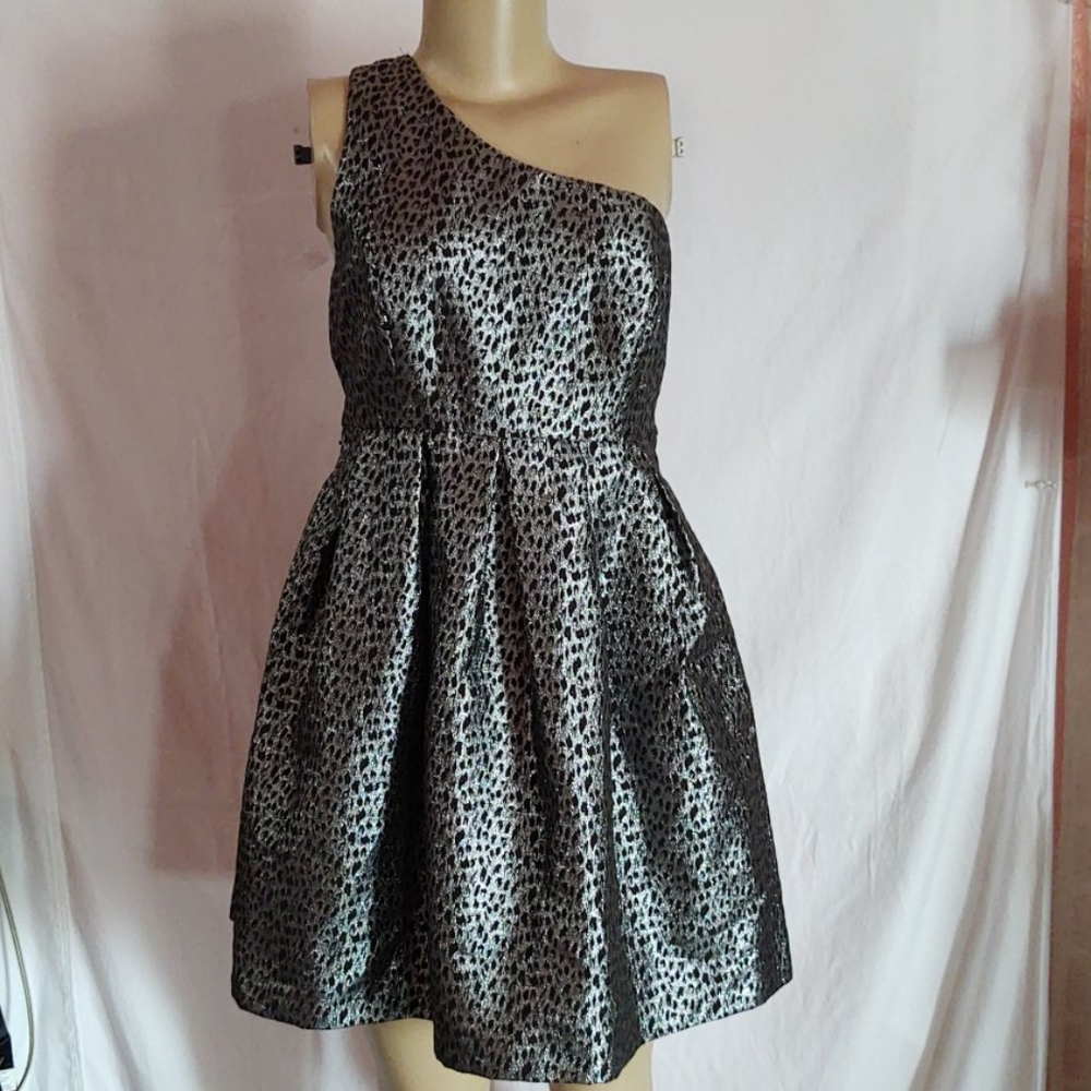 Pre-Owned Loved Off the Shoulder Dress